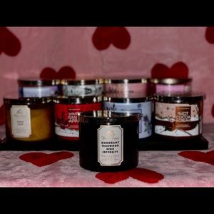 Mahogany Teakwood Candle !